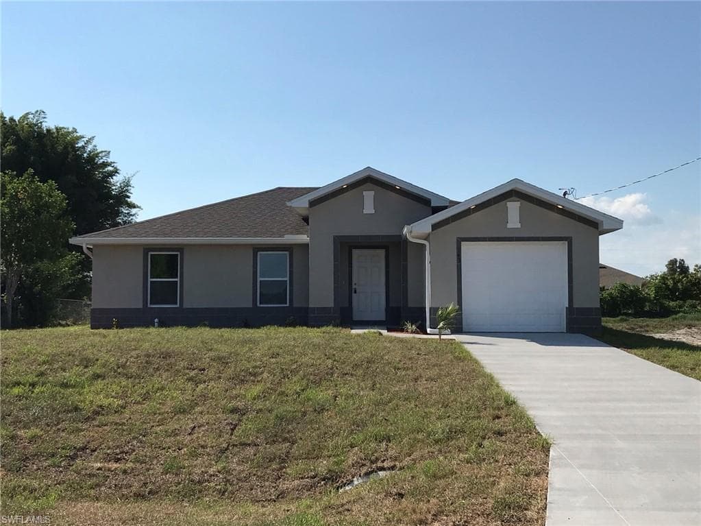 3218 45th ST W LEHIGH ACRES, FL 33971