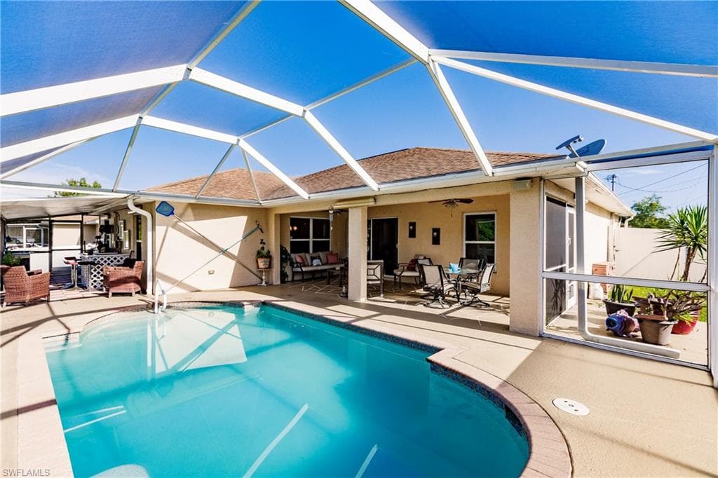 3903 5th ST W LEHIGH ACRES, FL 33971