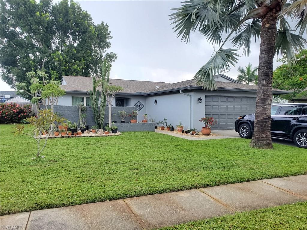 867 Hofstra DR FORT MYERS, FL 33919