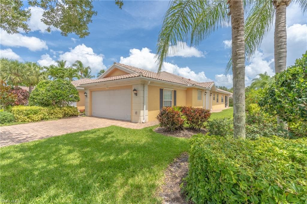 7373 Emilia LN NAPLES, FL 34114