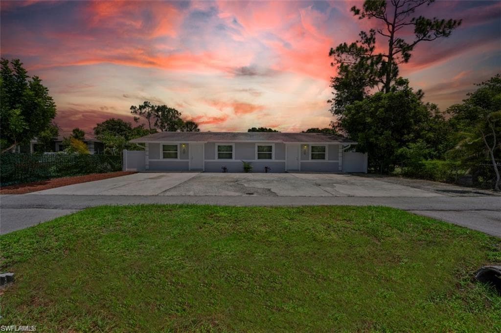 4413 Thomasson LN NAPLES, FL 34112