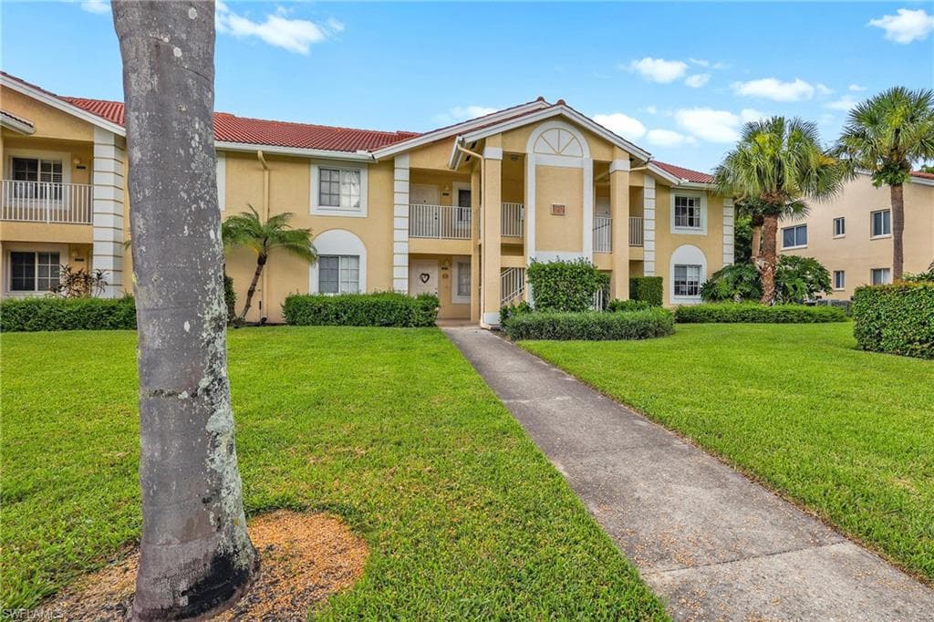 7773 Jewel LN 104 NAPLES, FL 34109
