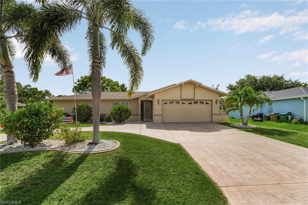 614 SE 9th AVE CAPE CORAL, FL 33990