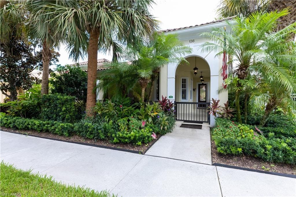 136 Florence DR JUPITER, FL 33458