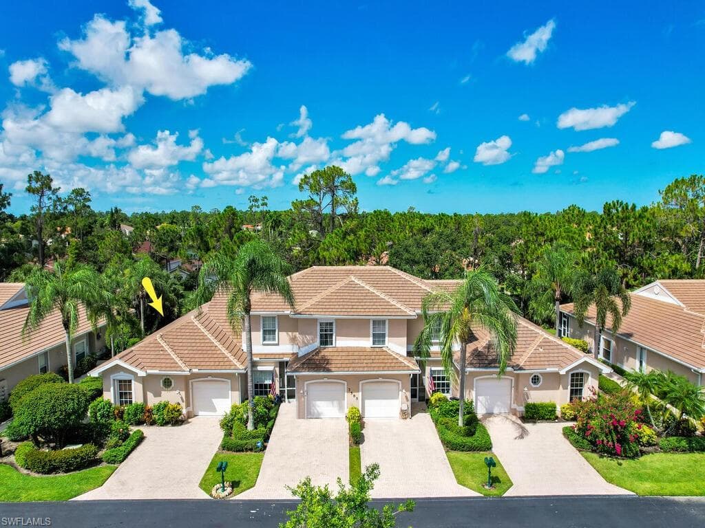 7585 Meadow Lakes DR 1 NAPLES, FL 34104