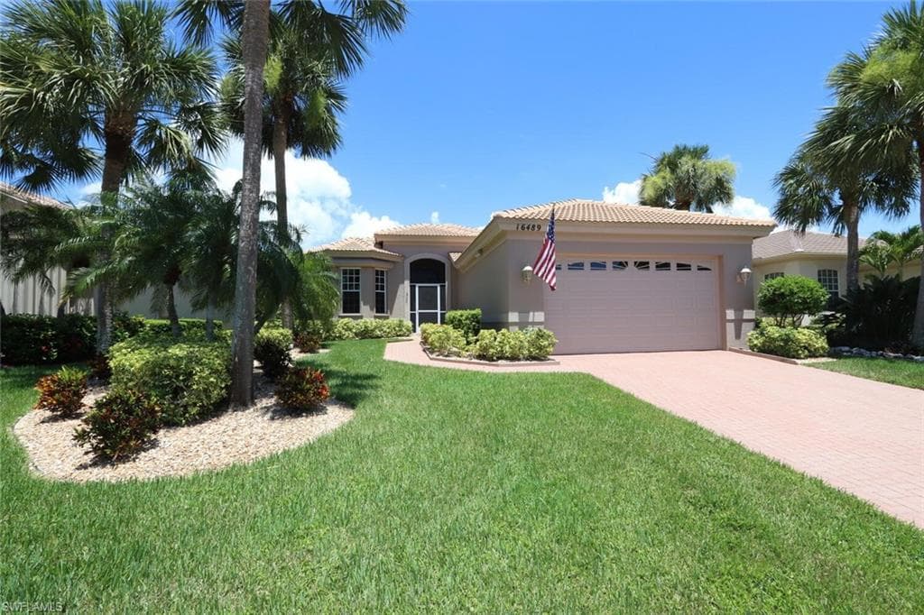 16489 Edgemont DR FORT MYERS, FL 33908