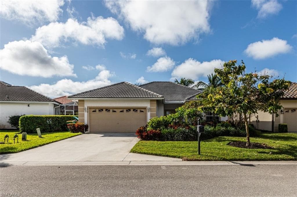 8010 Belmont CT NAPLES, FL 34113