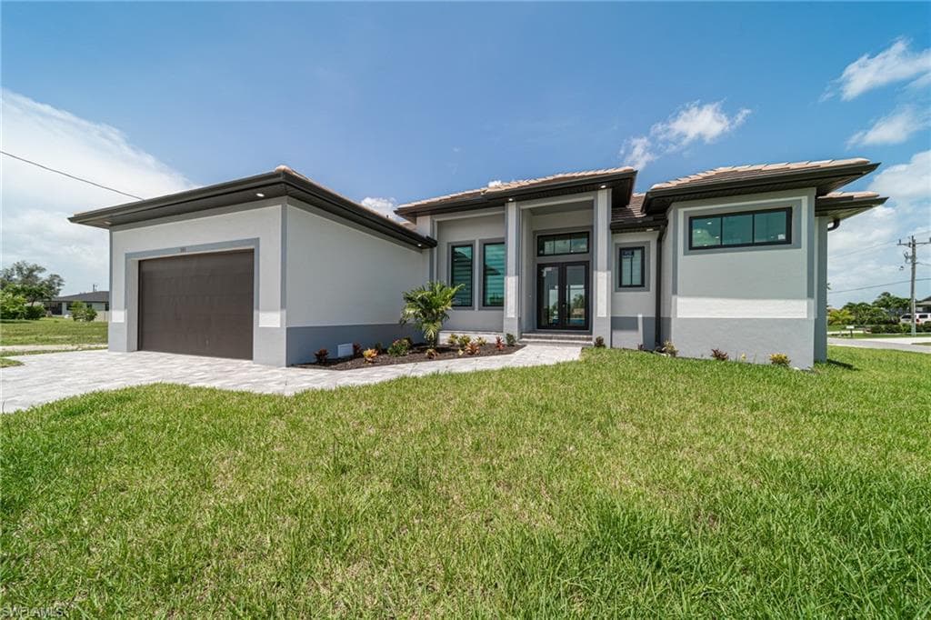 309 SW 33rd AVE CAPE CORAL, FL 33991