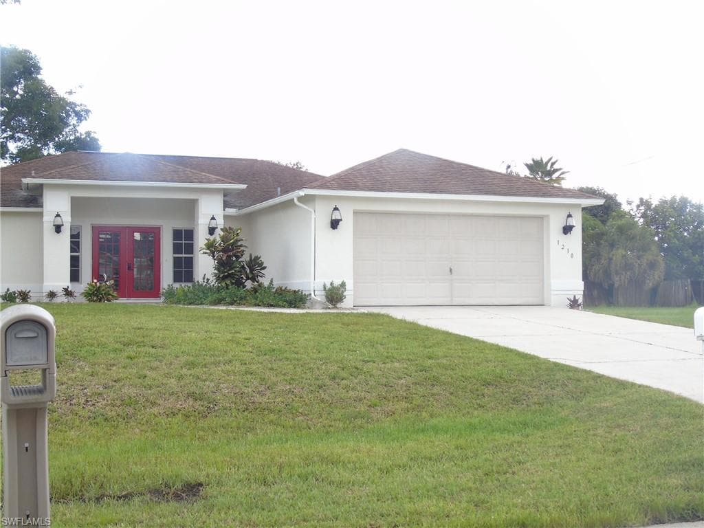 1210 SW 10th TER CAPE CORAL, FL 33991