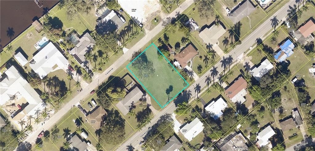 3937 Edgewood AVE FORT MYERS, FL 33916