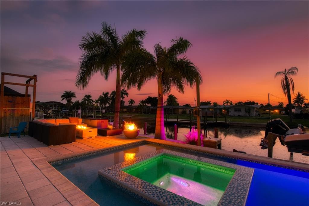 5306 Cortez CT CAPE CORAL, FL 33904