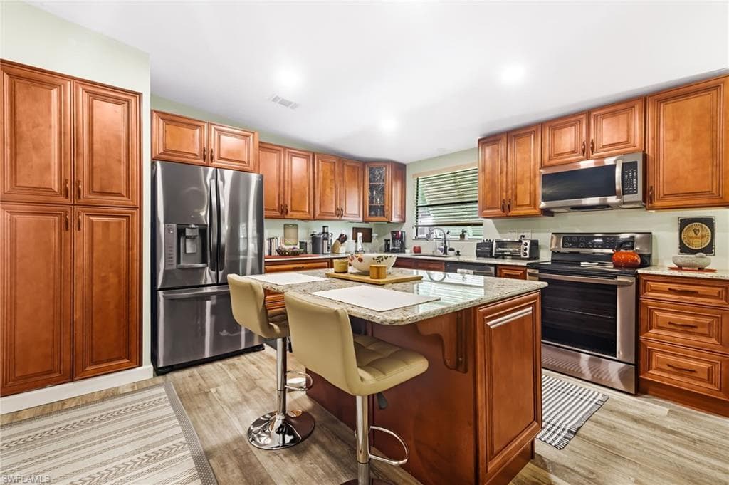 122 Mediterranean WAY 122 NAPLES, FL 34104
