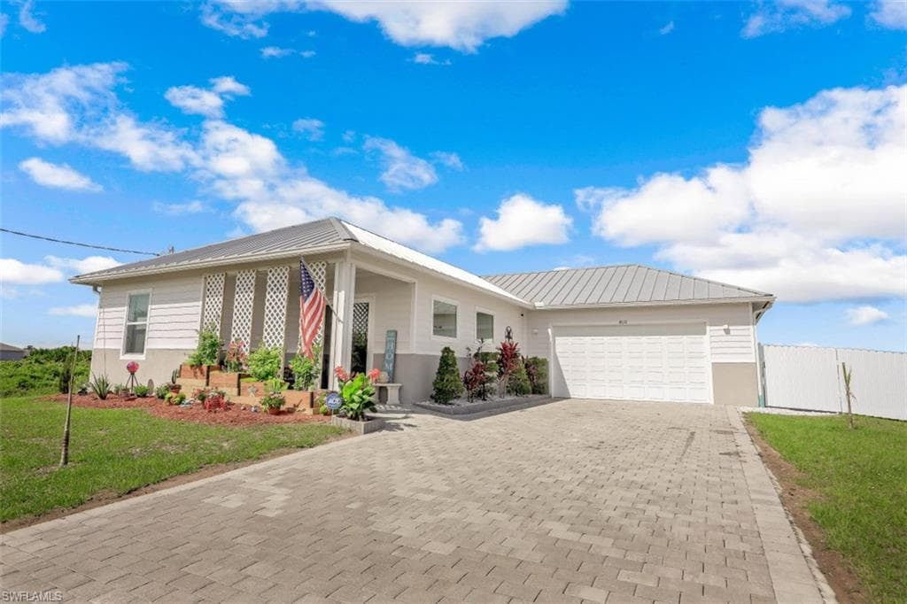 8016 Marsh CIR LABELLE, FL 33935
