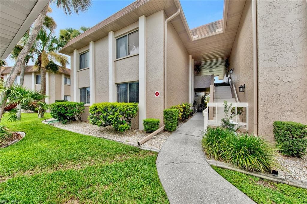 1739 Golf Club DR 1 NORTH FORT MYERS, FL 33903