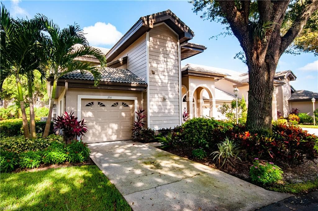 250 Via Perignon 10-1 NAPLES, FL 34119