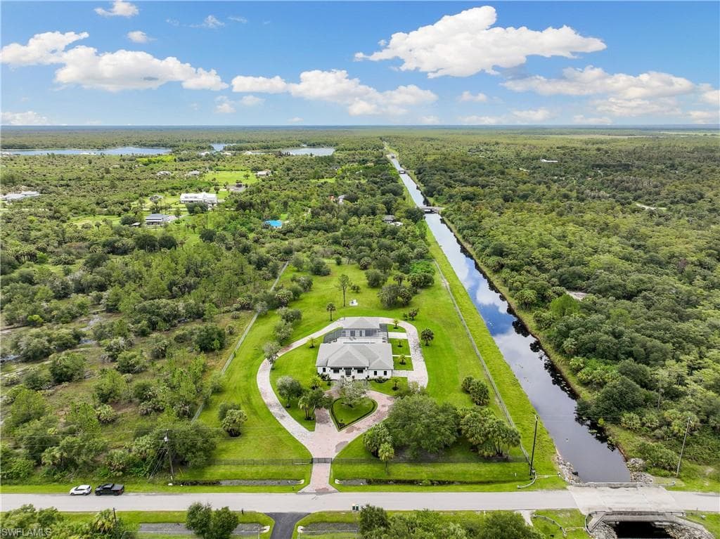 125 37th AVE NW NAPLES, FL 34120