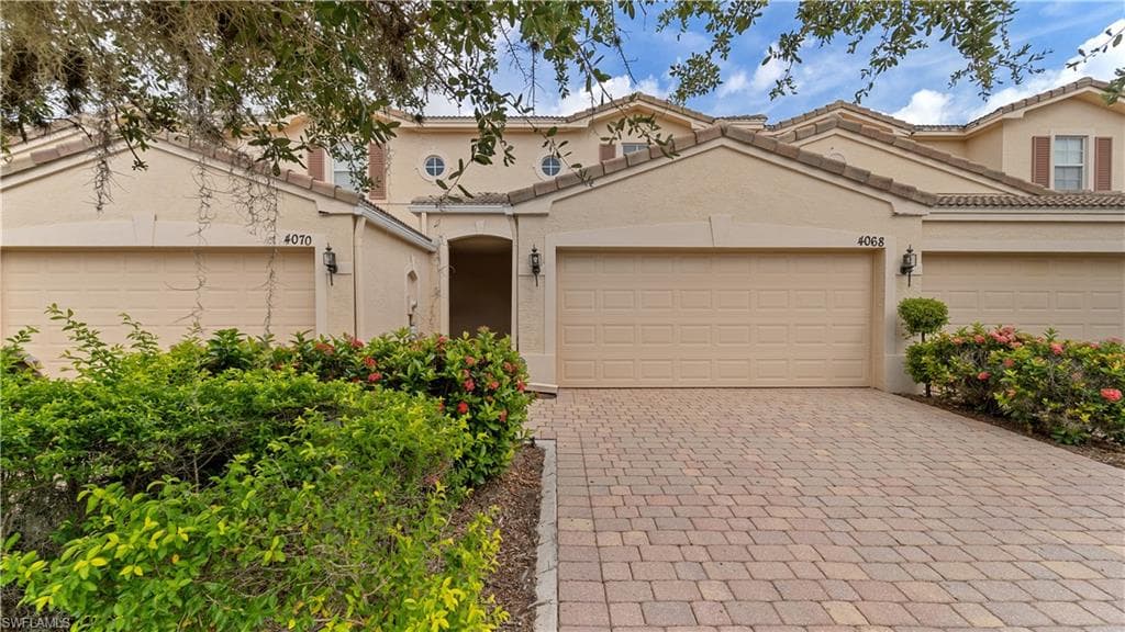 4068 Cherrybrook LOOP FORT MYERS, FL 33966