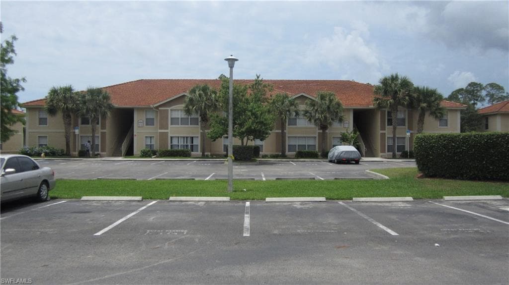 8265 Ibis Club DR 614 NAPLES, FL 34104