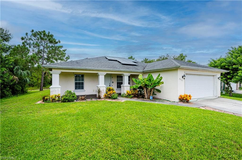 2511 52nd ST W LEHIGH ACRES, FL 33971