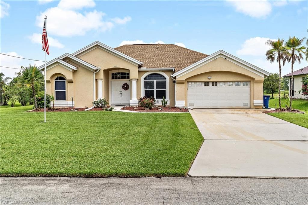 631 Charles Sise ST E LEHIGH ACRES, FL 33974