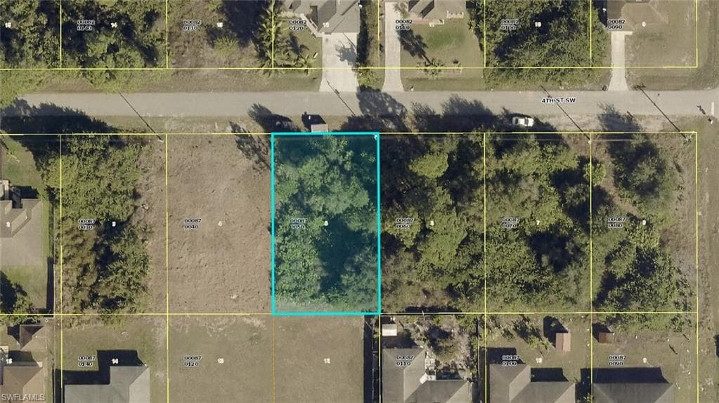 3107 4th ST SW LEHIGH ACRES, FL 33976