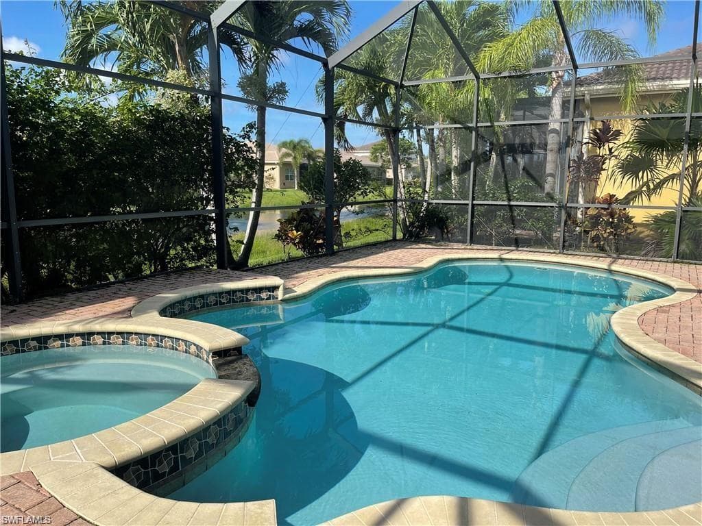 6592 Marbella LN NAPLES, FL 34105