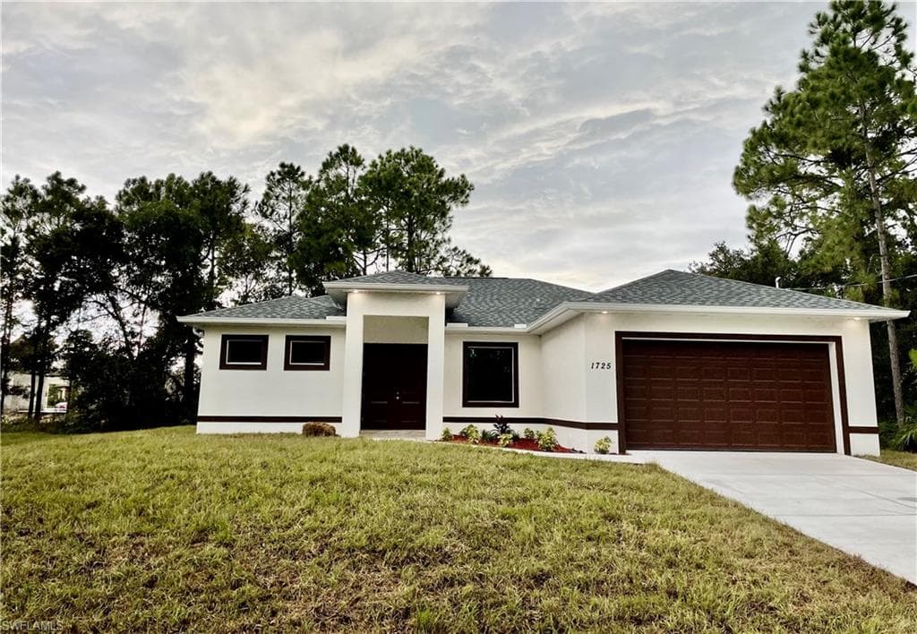 1725 Unice AVE N LEHIGH ACRES, FL 33971