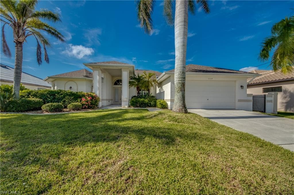 2104 SW 30th TER CAPE CORAL, FL 33914