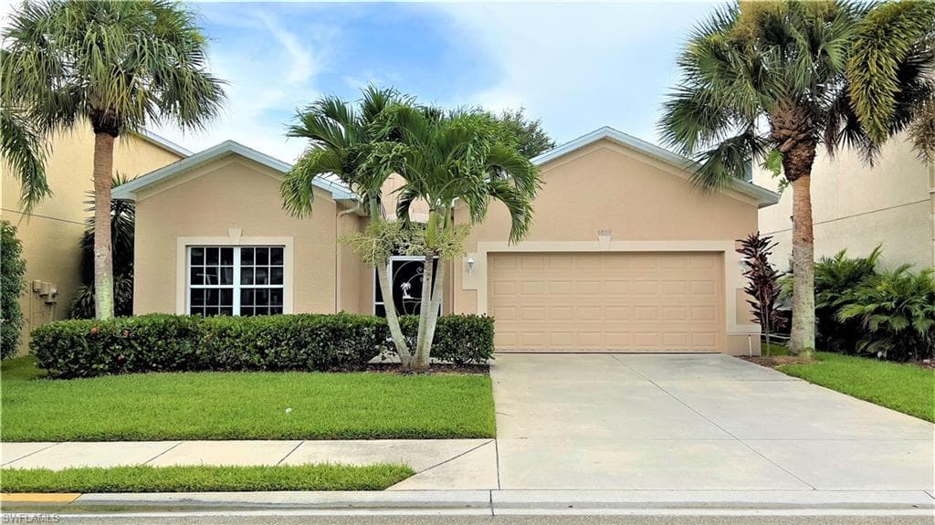 9020 Gladiolus Preserve CIR FORT MYERS, FL 33908