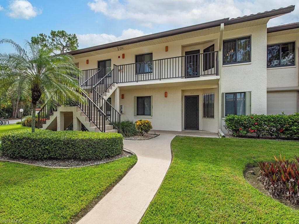 4957 Pepper CIR C-202 NAPLES, FL 34113