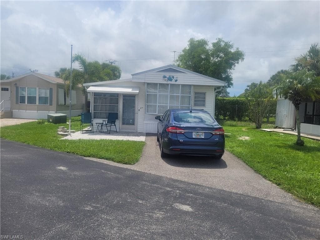 27 Jasper DR 27JR NAPLES, FL 34114