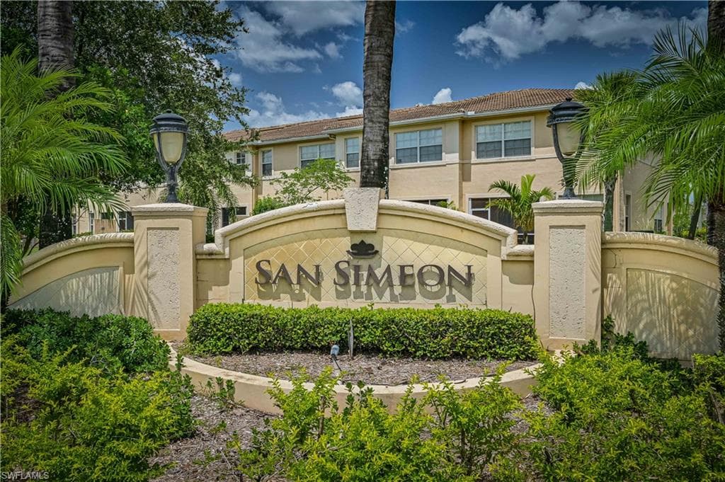 3810 Clearbrook LN FORT MYERS, FL 33966