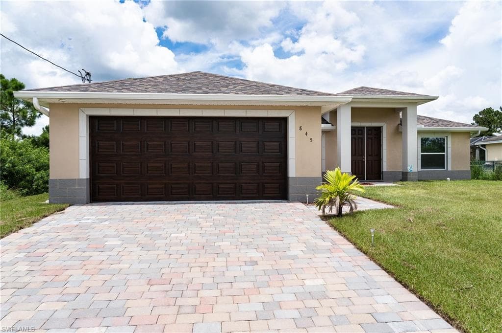 845 Chezy ST E LEHIGH ACRES, FL 33974