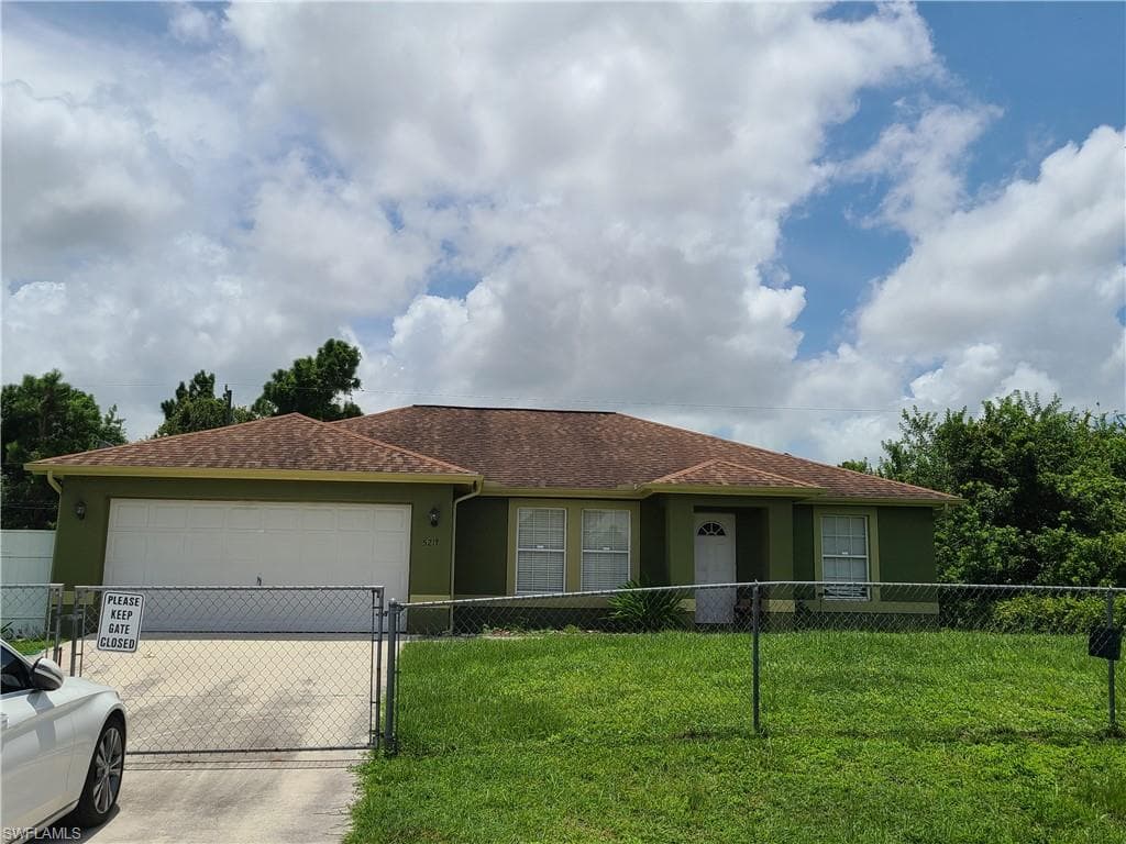5217 3rd ST W LEHIGH ACRES, FL 33971