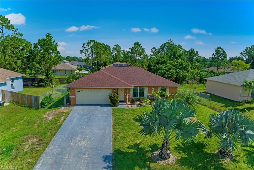 3810 7th ST SW LEHIGH ACRES, FL 33976