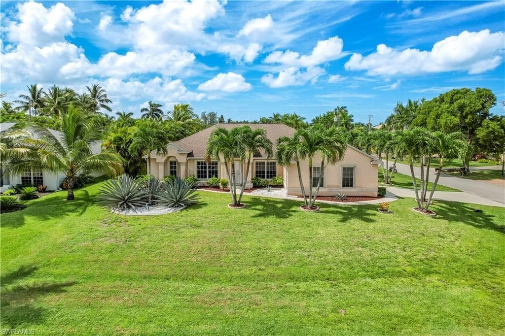 1928 SW 51st ST CAPE CORAL, FL 33914