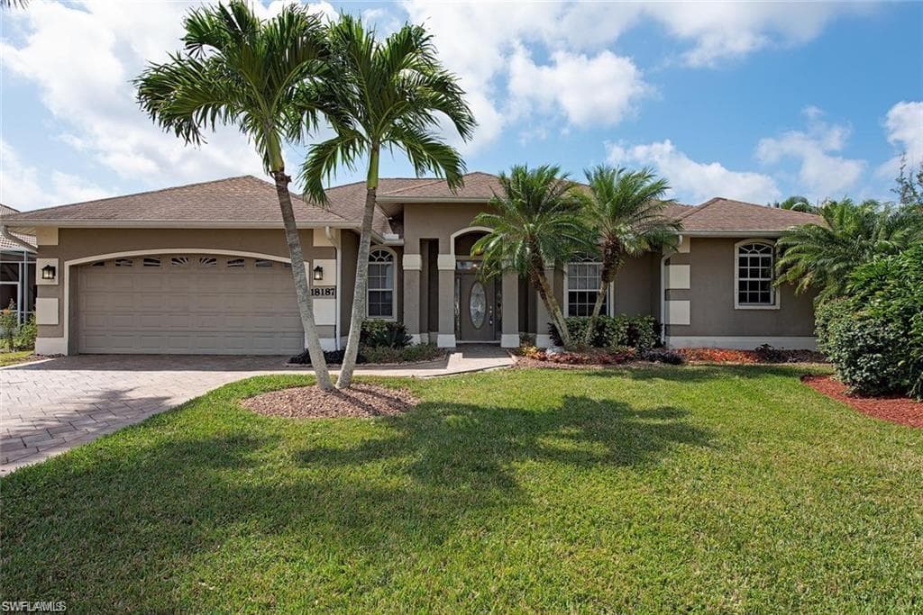 18187 Baywood DR NAPLES, FL 34114