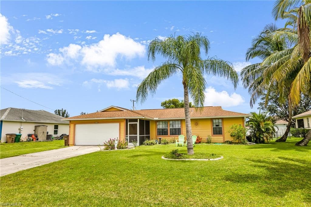 923 SW 29th TER CAPE CORAL, FL 33914