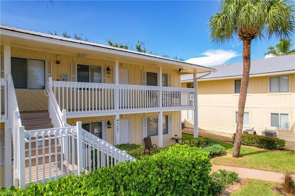 4605 Bayshore DR G12 NAPLES, FL 34112