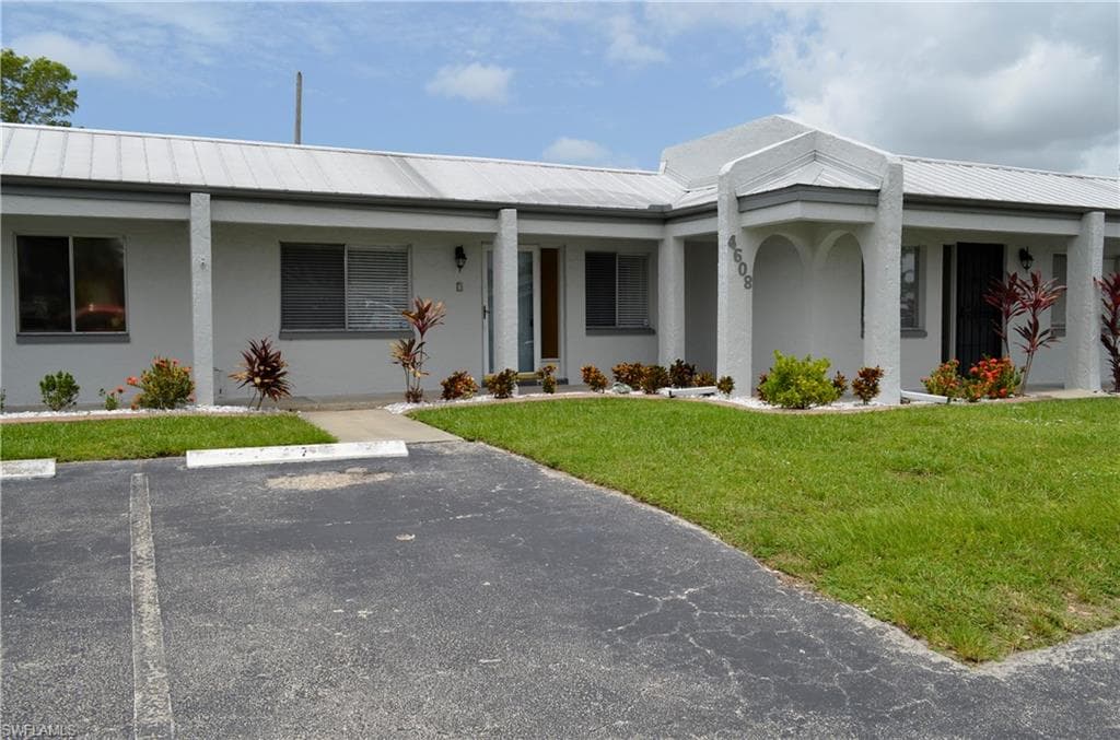 4608 SE 4th PL 7 CAPE CORAL, FL 33904