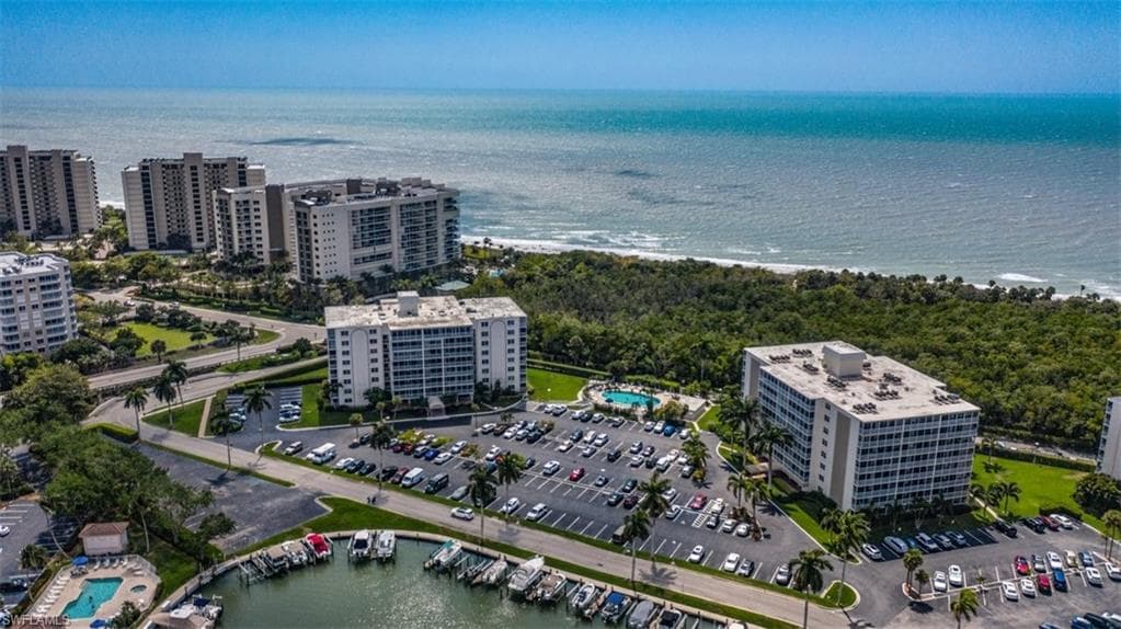 3 Bluebill AVE 506 NAPLES, FL 34108