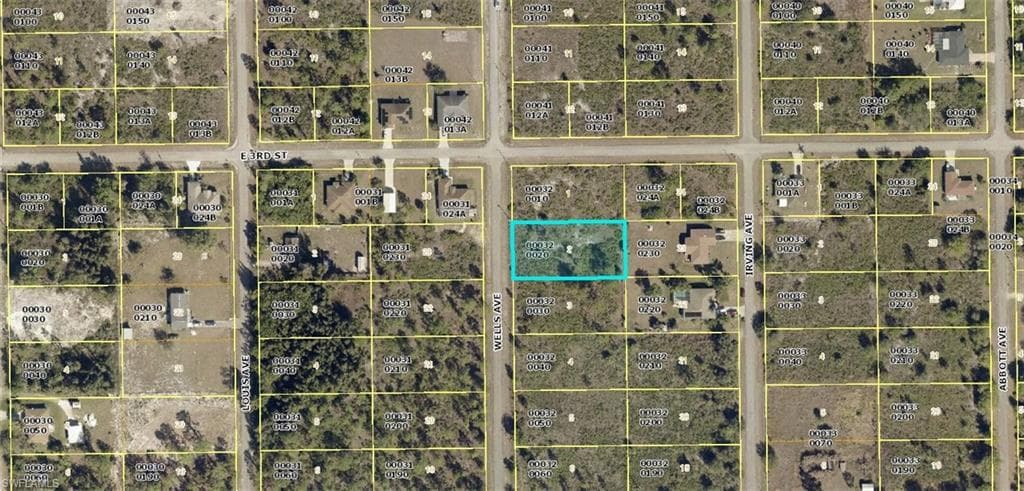 220 Wells AVE LEHIGH ACRES, FL 33936