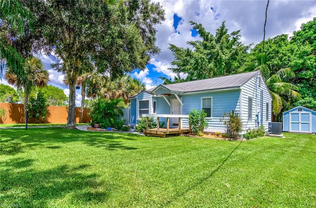 28071 Mango DR