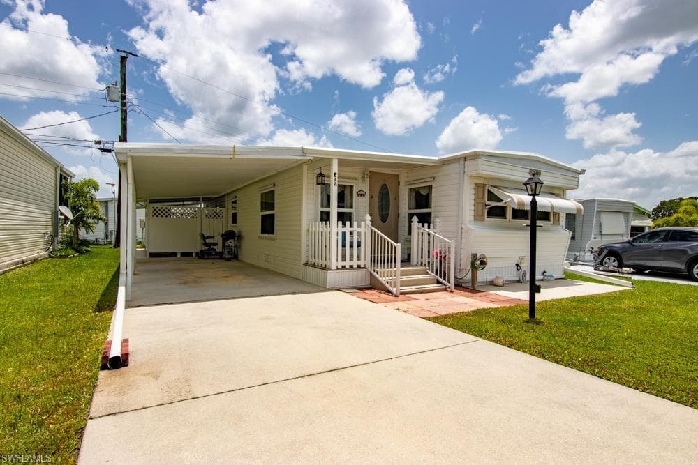 20681 Port DR ESTERO, FL 33928