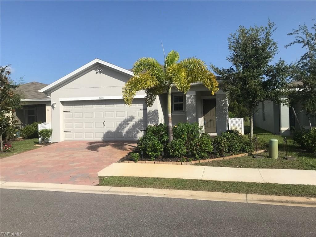 5205 Shell Mound CIR PUNTA GORDA, FL 33982
