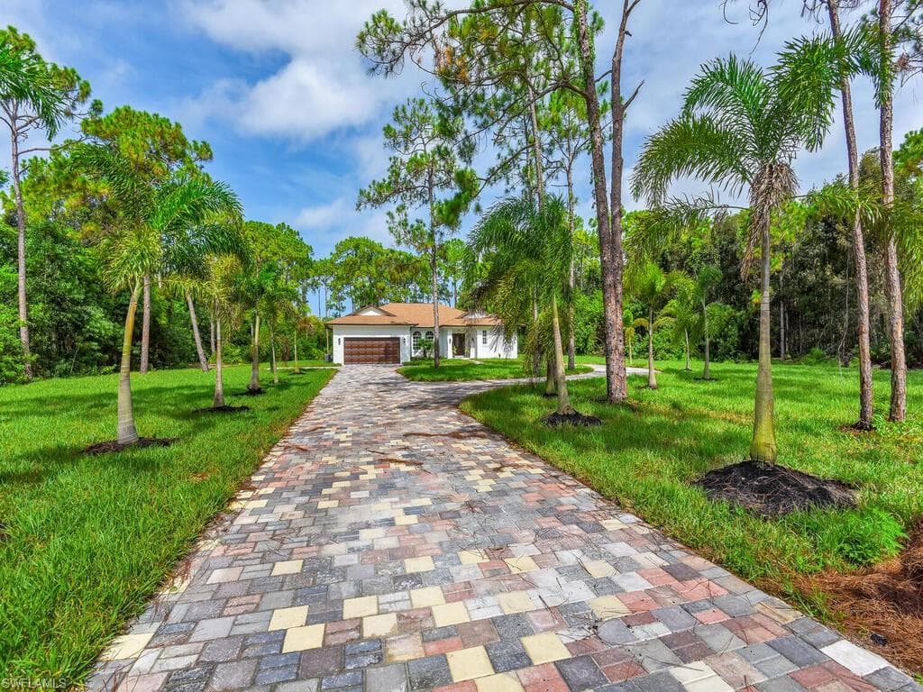 24476 Amarillo ST BONITA SPRINGS, FL 34135