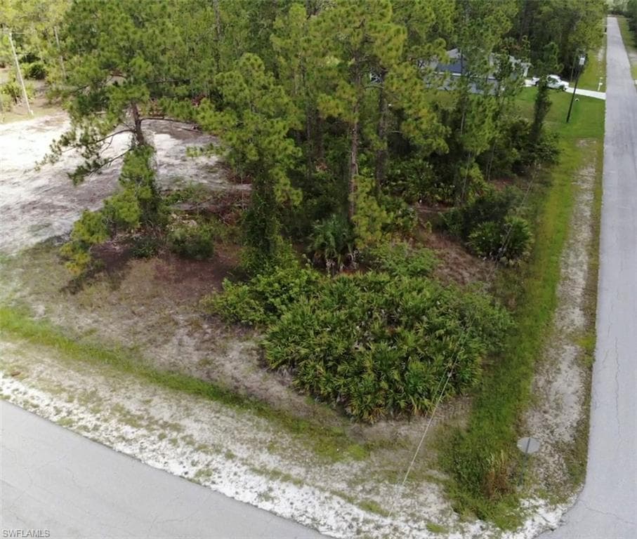 3207 E 23rd ST ALVA, FL 33920