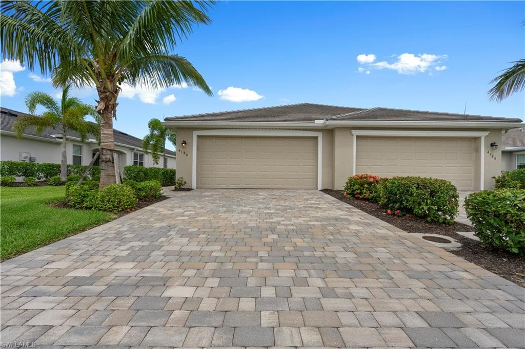 4180 Bisque LN FORT MYERS, FL 33916