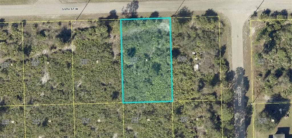 3305 59th ST W LEHIGH ACRES, FL 33971