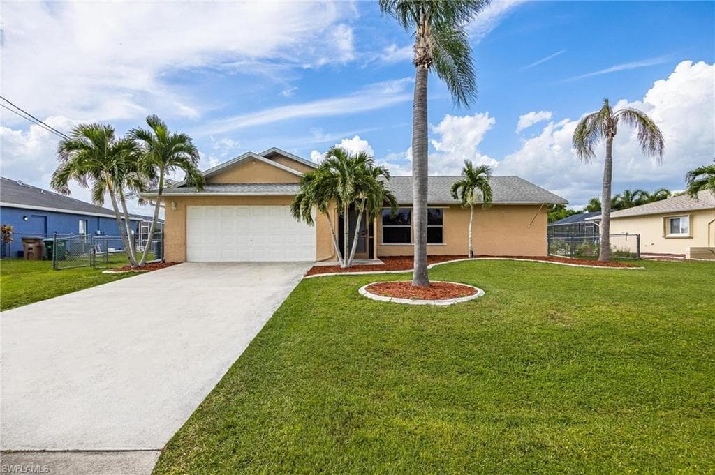 925 SE 6th TER CAPE CORAL, FL 33990